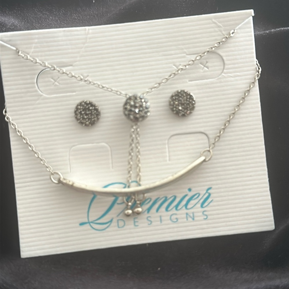 Premier Designs Bracelet Earrings Set